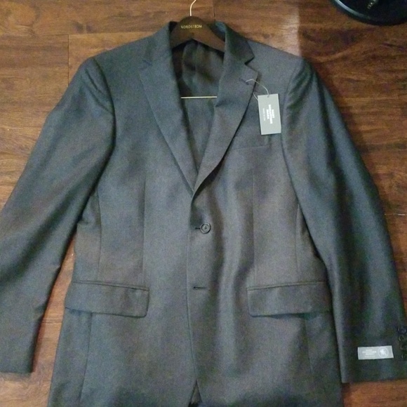 HART SCHAFFNER MARX SUIT